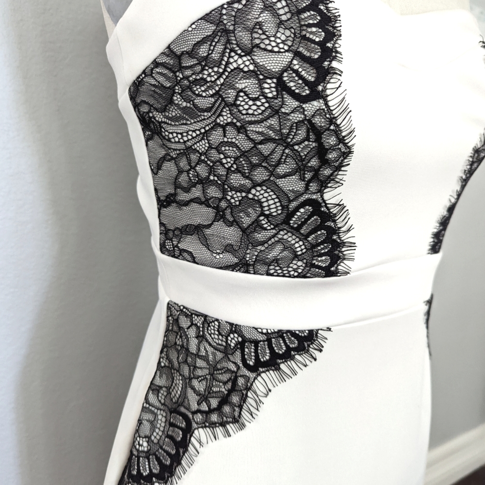 Guess lace dress size 4 - Picture 2 of 8